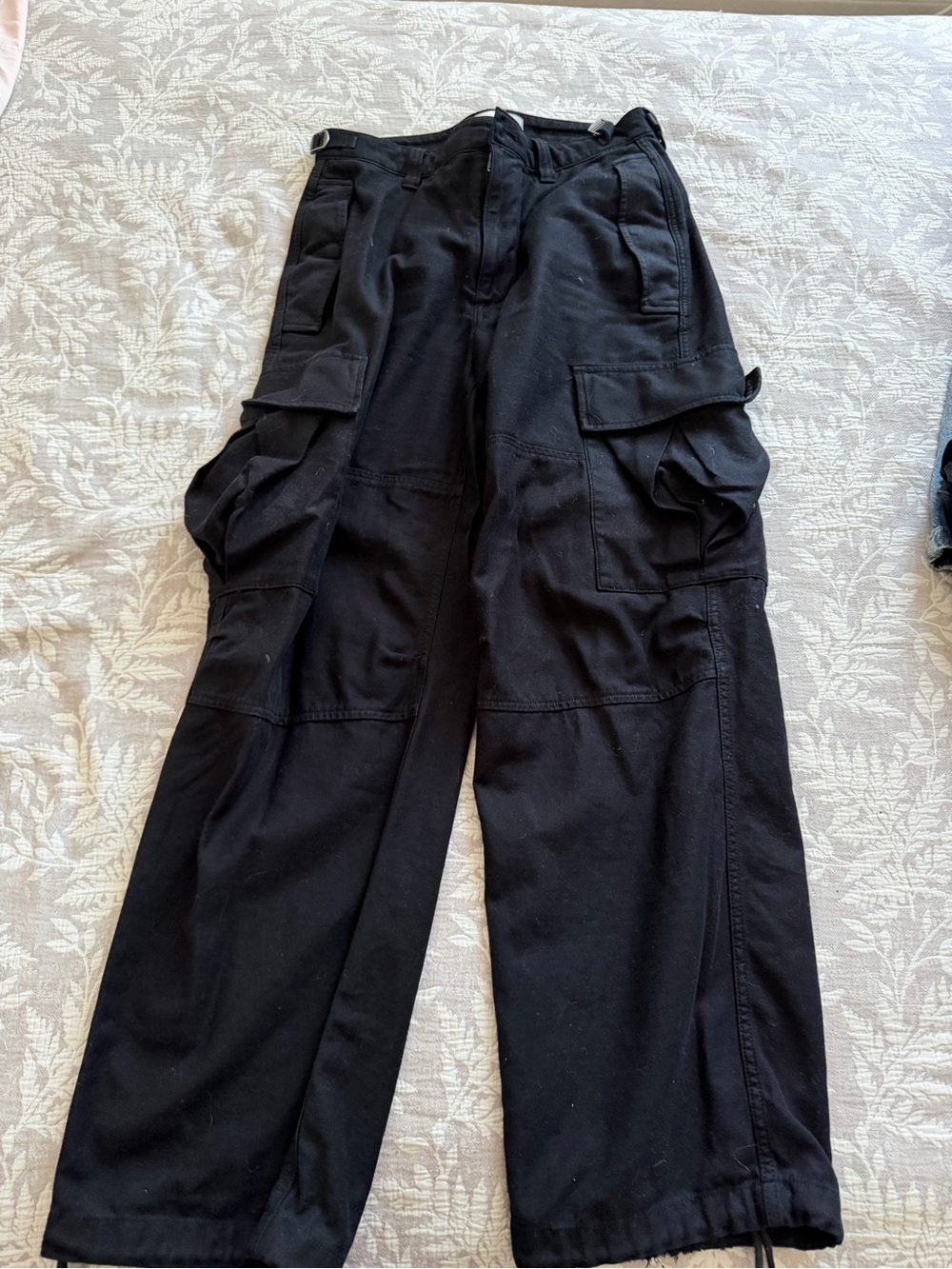 TNA Black Cargo Pants with Multi-Pocket Utility Design